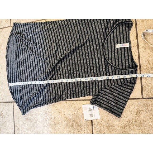 New with Tags LuLaRoe Classic Tee - Size S - Black Gray Striped Women's Comfort - Picture 8 of 9